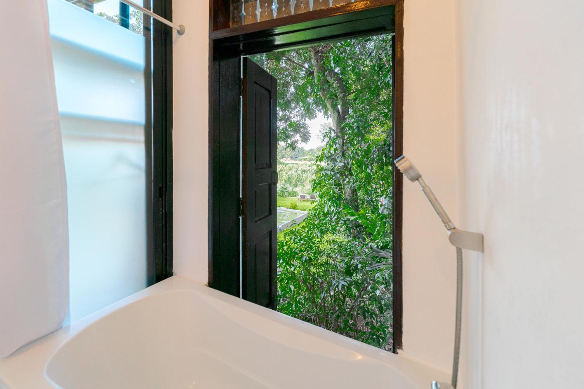 8Th Wonder - Chiang Mai Bed & Breakfast Mae Rim Ngoại thất bức ảnh